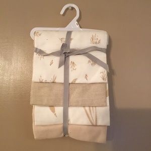 4 pc Carter’s baby lightweight blankets